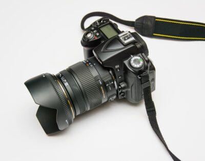 Cameras, lenses and daily accessories for rent